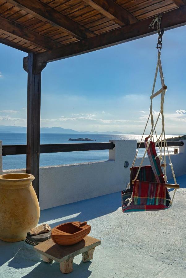 Villa Saronic Seafront Salamina Exterior foto