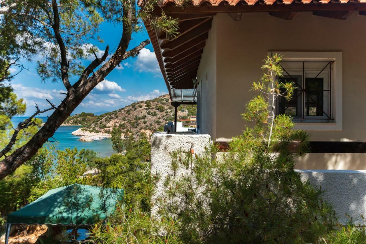 Villa Saronic Seafront Salamina Exterior foto